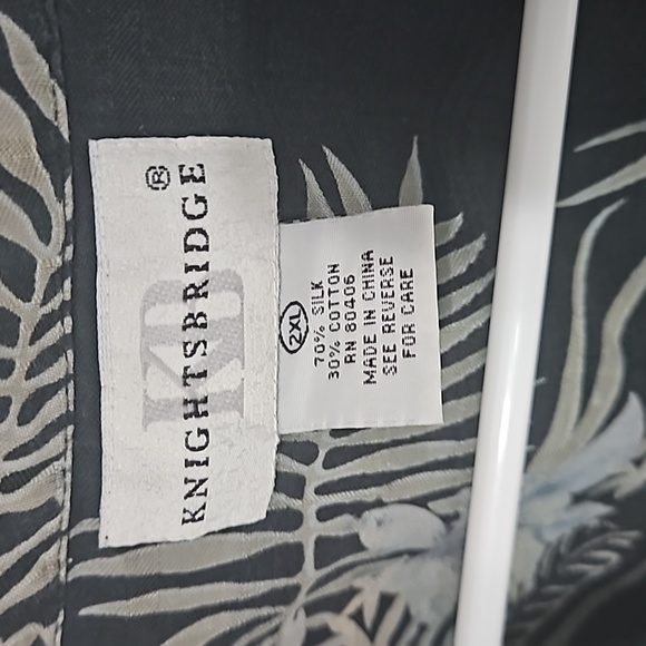 Mens Hawaiian Shirt - Picture 2 of 3